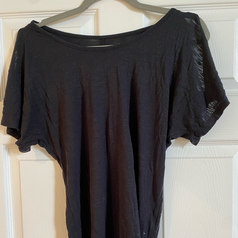 Black shirt with two holes for the shoulder size medium from mudd